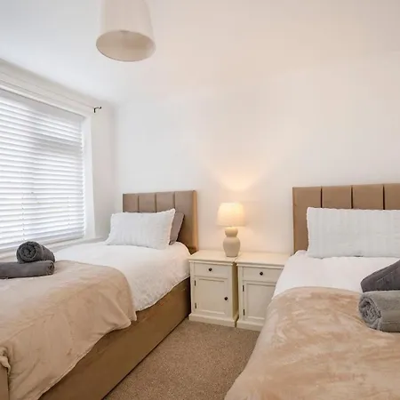 Your Away From - Near Centre Holiday home *